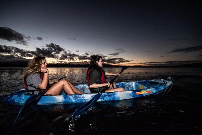 Kayak coulé et verre pilé 