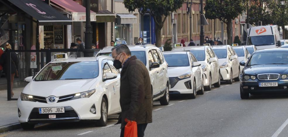 The taxi drivers of Oviedo, neither straps nor flips _