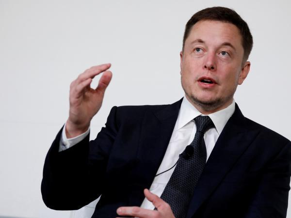 Acciones de Tesla se resienten por nuevos comentarios de Elon Musk