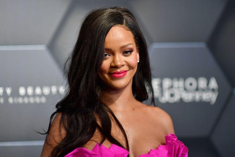 Rihanna: the incredible gesture of the American singer and billionaire