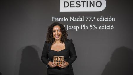 Najat El Hachmi gana el premio Nadal