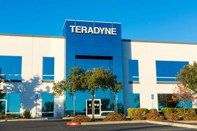 Teradyne Earnings Were Great. The Stock Is Plummeting on the Guidance. 