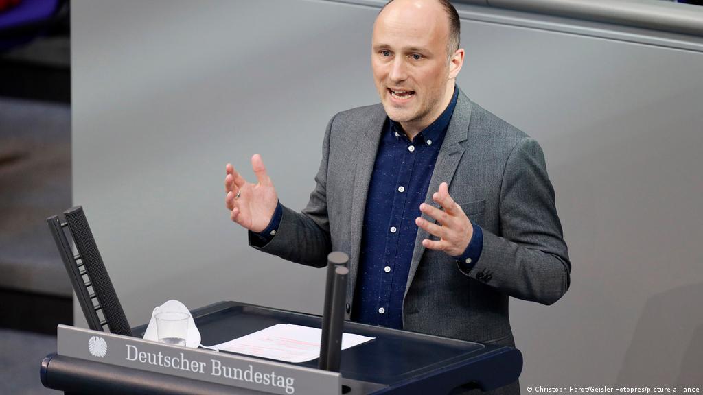 German government will eliminate the "discriminatory" 1980 transsexuality law