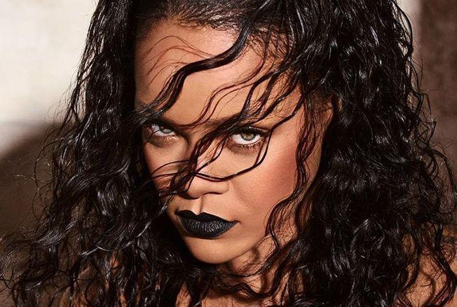 Halloween : quel rouge à lèvres noir porter pour être aussi stylée que Rihanna ? 