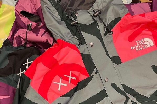 The North Face colabora con el artista americano Kaws