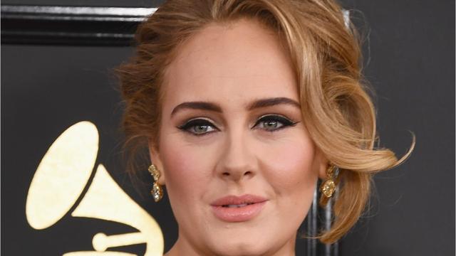 En vidéo, Adele dévoile les secrets de son maquillage dans un bluffant 