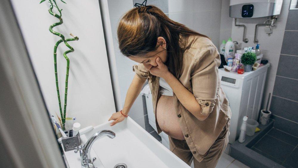 Que faire quand on a encore des nausées le 1er trimestre de grossesse passé ? 