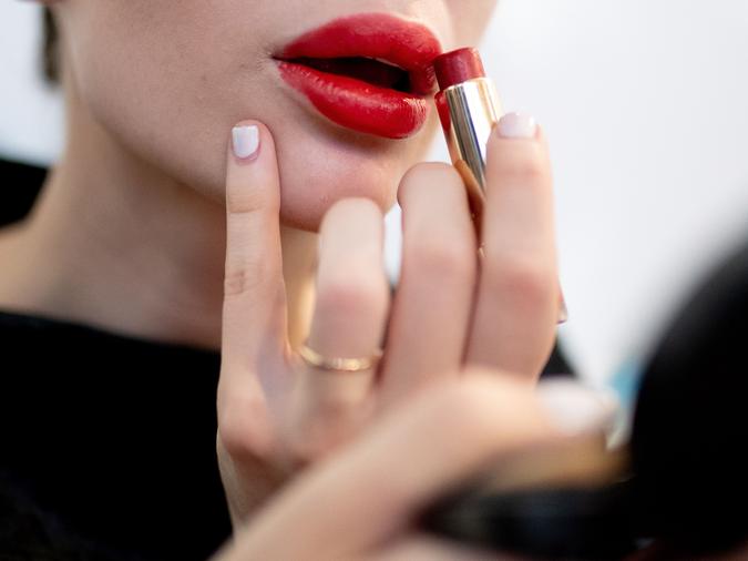 Rouge à lèvres : ces erreurs à éviter, mais que l'on commet toutes avec notre lipstick ! 