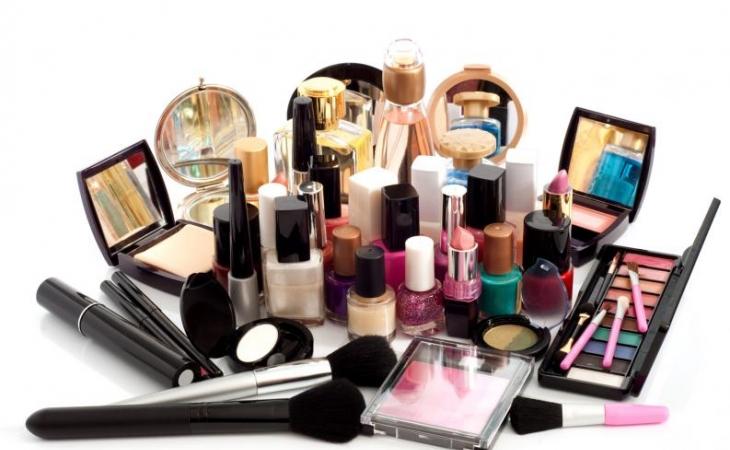 The cosmetic industry grows between diversity and electronic commerce