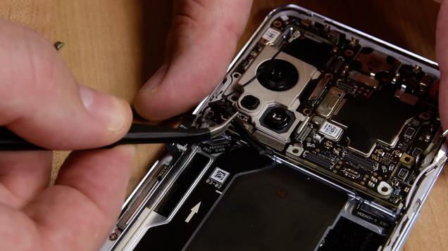 Le OnePlus 9 Pro est un mobile coriace à réparer en cas de problème 