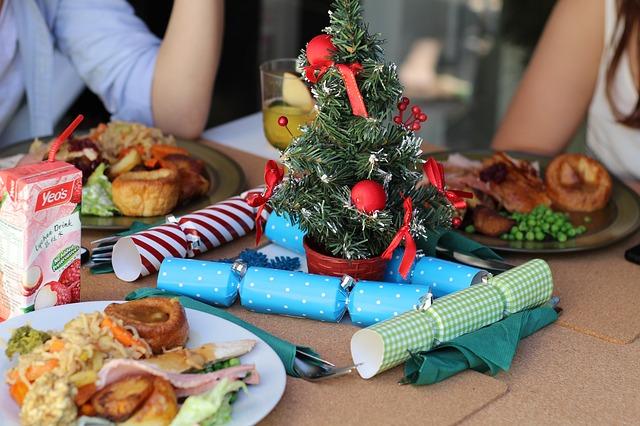 How not to eat too much at Christmas?