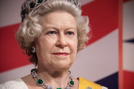 Regalos muy royal: ahora puedes comprar joyas con el sello de la casa real británica 