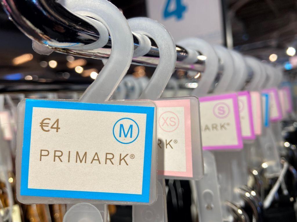 Primark retira un artículo vendido en España y pide a quienes lo han comprado que lo devuelvan