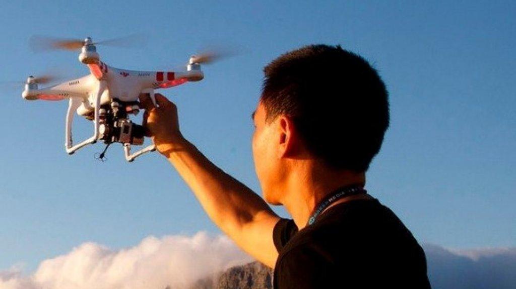 Rumbo a Fortaleza proyecto que prohíbe uso de drones para tomar fotos en residencias privadas