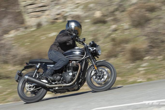 We tested the Triumph Speed ​​Twin: 97 hp and 112 Nm of emotions for an exquisite aesthetic