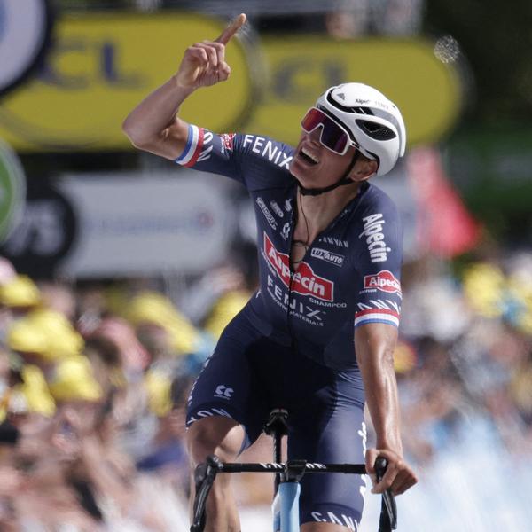 Tour de France 2021, deuxième étape : Mathieu van der Poel s’impose à Mûr-de-Bretagne et s’empare du maillot jaune