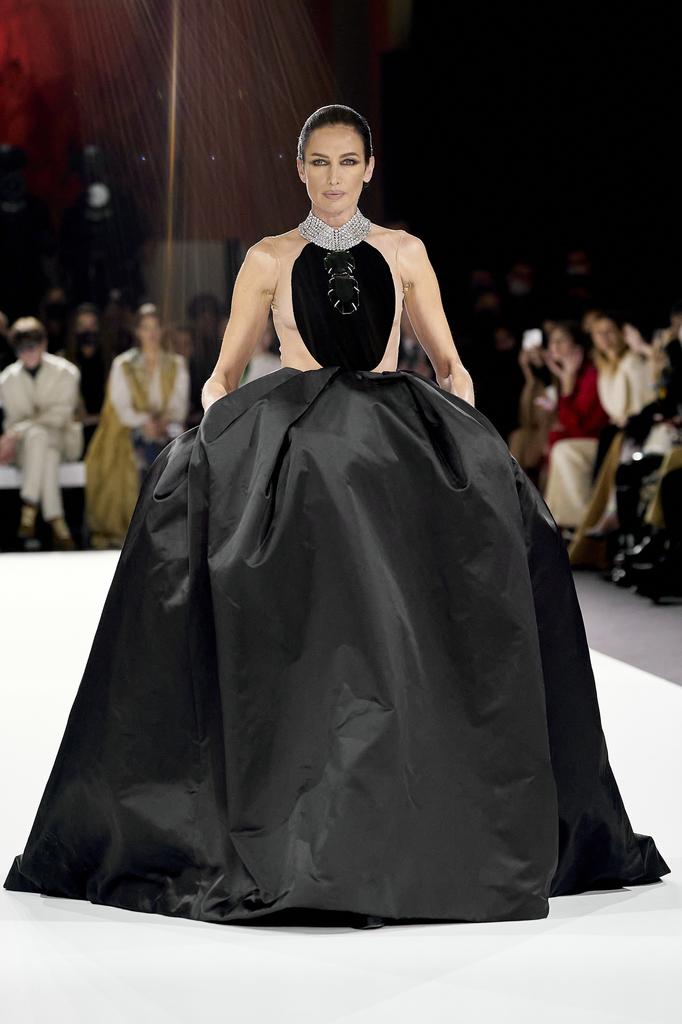Moda De Carlota Casiraghi a Nieves Álvarez: las grandes protagonistas de la Alta Costura de París 