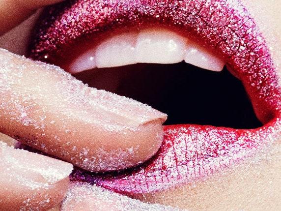 10 trucos para cuidar tus labios y no ser adicta a Carmex (o a cualquier otro bálsamo labial)