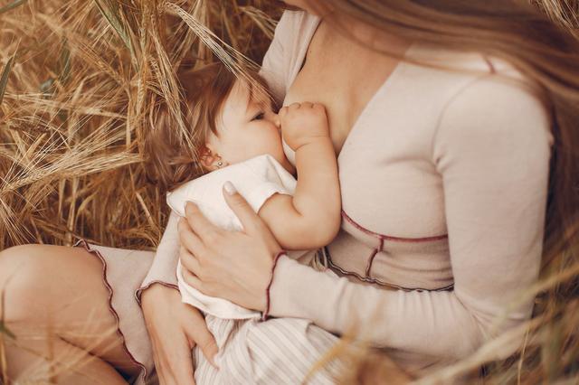 How to overcome the difficulties of breastfeeding?