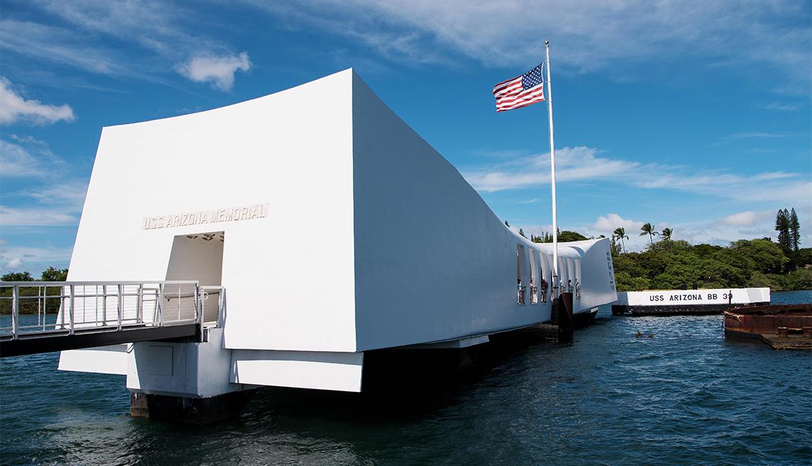 Una guía de viaje al Monumento Nacional de Pearl Harbor en Hawái 