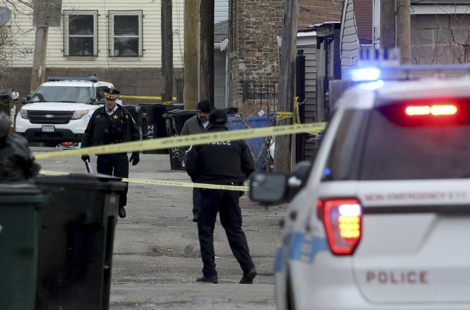 Video muestra a un hombre disparar contra varios policías de Chicago 
