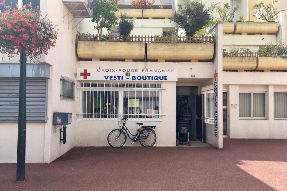 Seine-et-Marne : À Coulommiers, la Vestiboutique de la Croix-Rouge a rouvert 