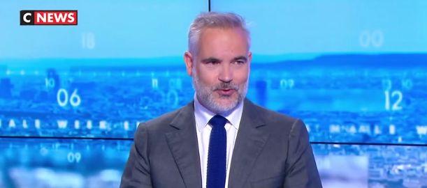 Sur CNews, la remarque sexiste de ce chroniqueur contre Rousseau, indigne la classe politique 