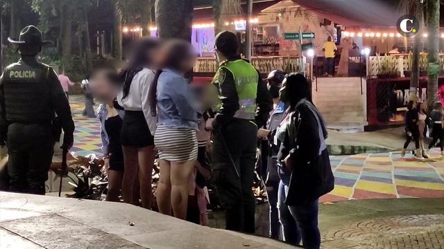 La prostitución se tomó la vida nocturna del parque Lleras