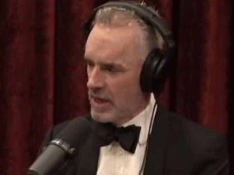 Des scientifiques condamnent Jordan Peterson et Joe Rogan pour avoir colporté des mensonges sur la crise climatique