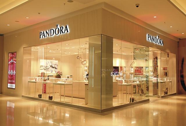 Justice dissolves marriage from Pandora's owners