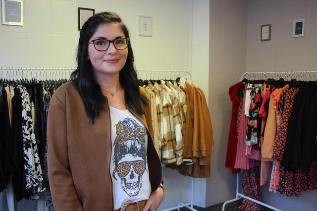 A Domfront en Poiraie, Marine Sartelet ouvre son magasin de prêt-à-porter 