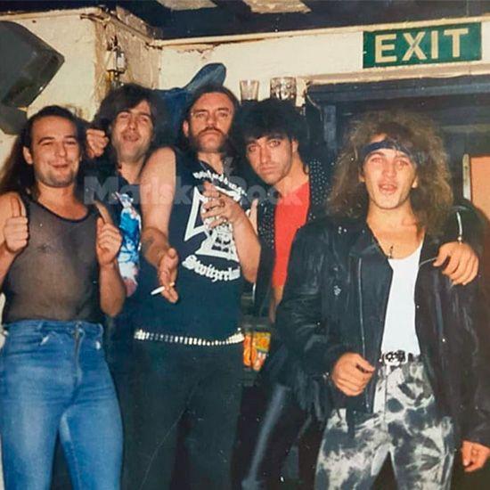 Cuando Txus Di Fellatio (Mägo de Oz) y Óscar Sancho (Lujuria) conocieron a Lemmy Kilmister (Motörhead): La historia detrás de la foto 