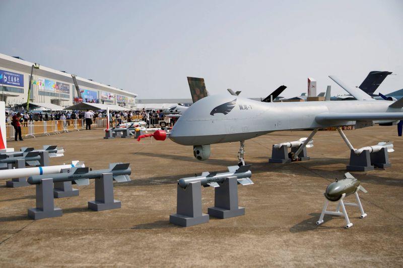 Drones, avion de guerre électronique: la Chine expose ses nouvelles armes
