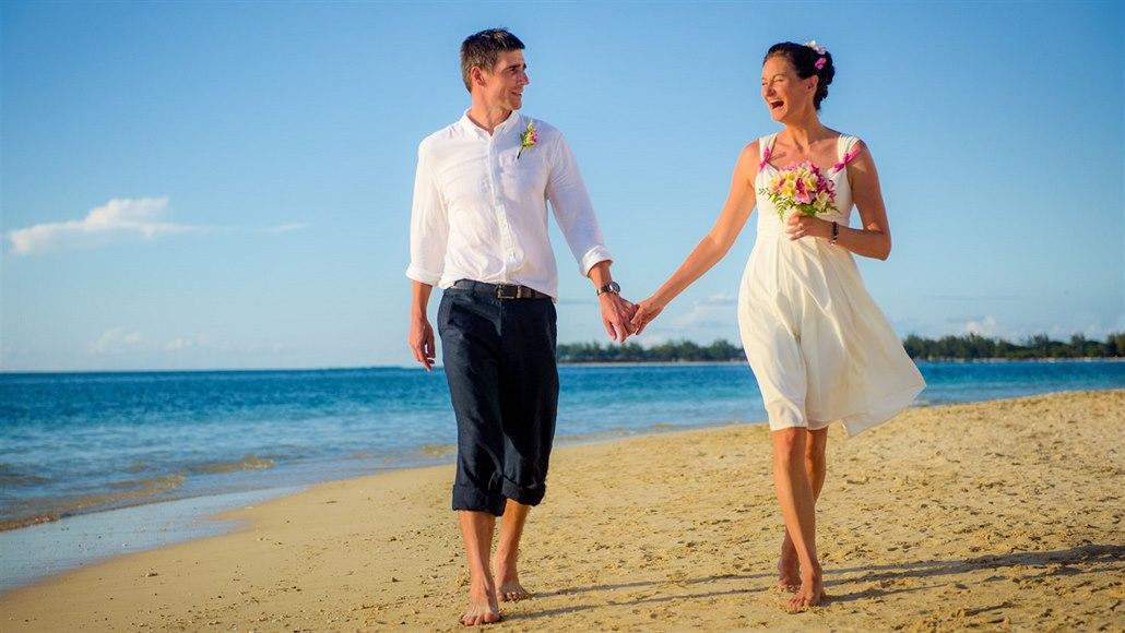 A wedding in paradise and like from a catalog, where the receptionist can also testify to you