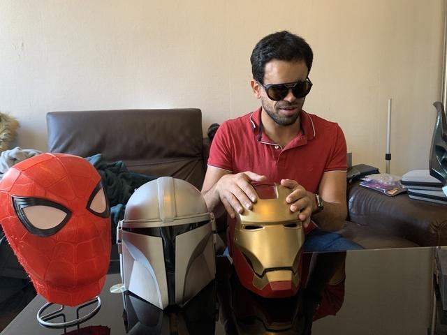 VIDÉO. Aveugle, Salim fabrique des masques et costumes de super-héros Marvel
