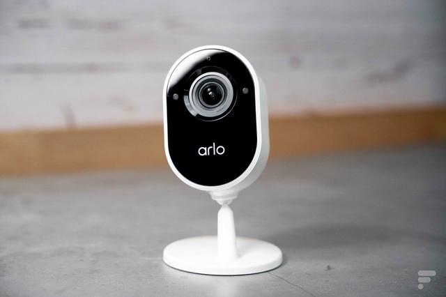 Test de la Arlo Essential Indoor : une honnête caméra handicapée par son prix