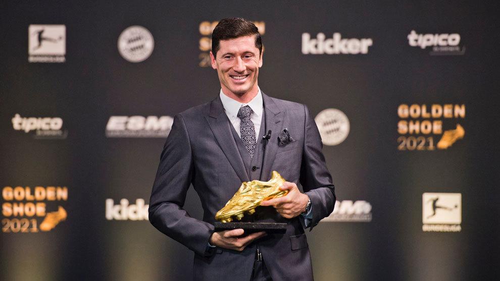 Lewandowski, tras recibir la Bota de Oro: "Admiro de Benzema lo que hace jugar al equipo"