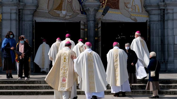 Commission Sauvé : 25 témoignages édifiants sur la pédocriminalité dans l’Église