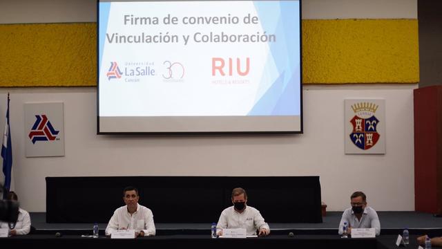 Universidad La Salle de Cancún y hoteles RIU firman convenio; estudiantes harán prácticas profesionales 