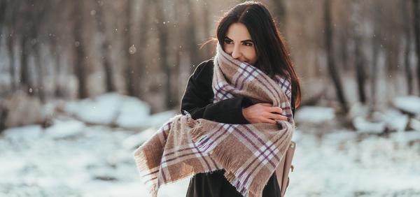 Protege tu piel del frío con esta sencilla rutina en cuatro pasos