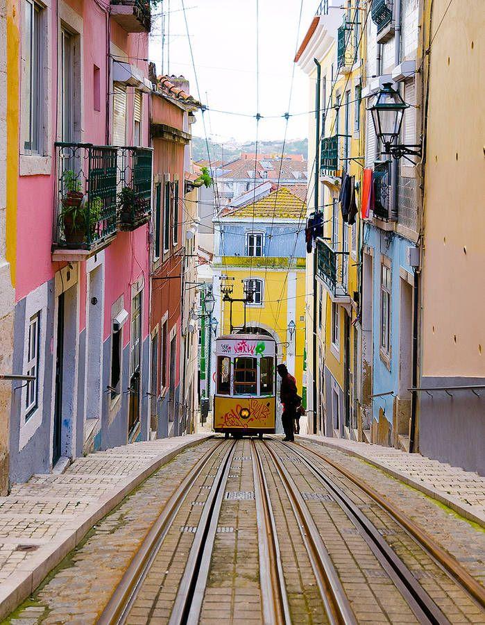 Lisbon in love