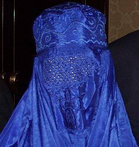 Bernard-Henri Lévy, Pourquoi je suis favorable à une loi sur burqa - La Règle du Jeu - Littérature, Philosophie, Politique, Arts