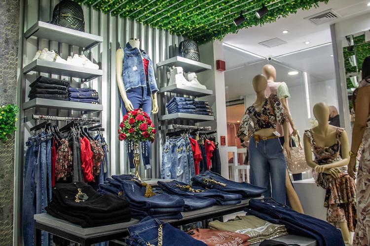 Studio F regresó a Venezuela de la mano de la tienda de ropa Fashion Store