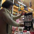 El comercio de Ribadeo y Burela sí apuesta por el «Black Friday» 