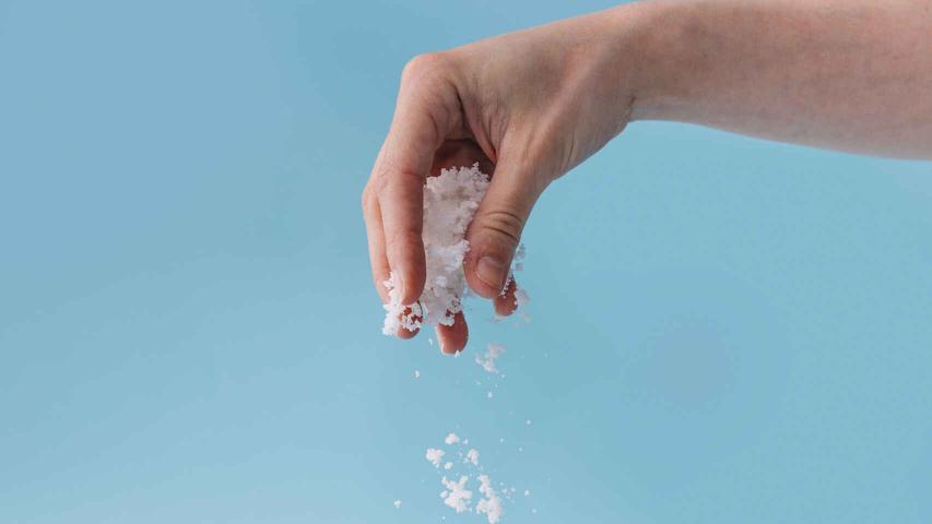 7 usos de la sal que no conocías para la limpieza de tu hogar
