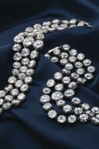 Auction of Marie Antoinette jewelry for more than 8 million dollars