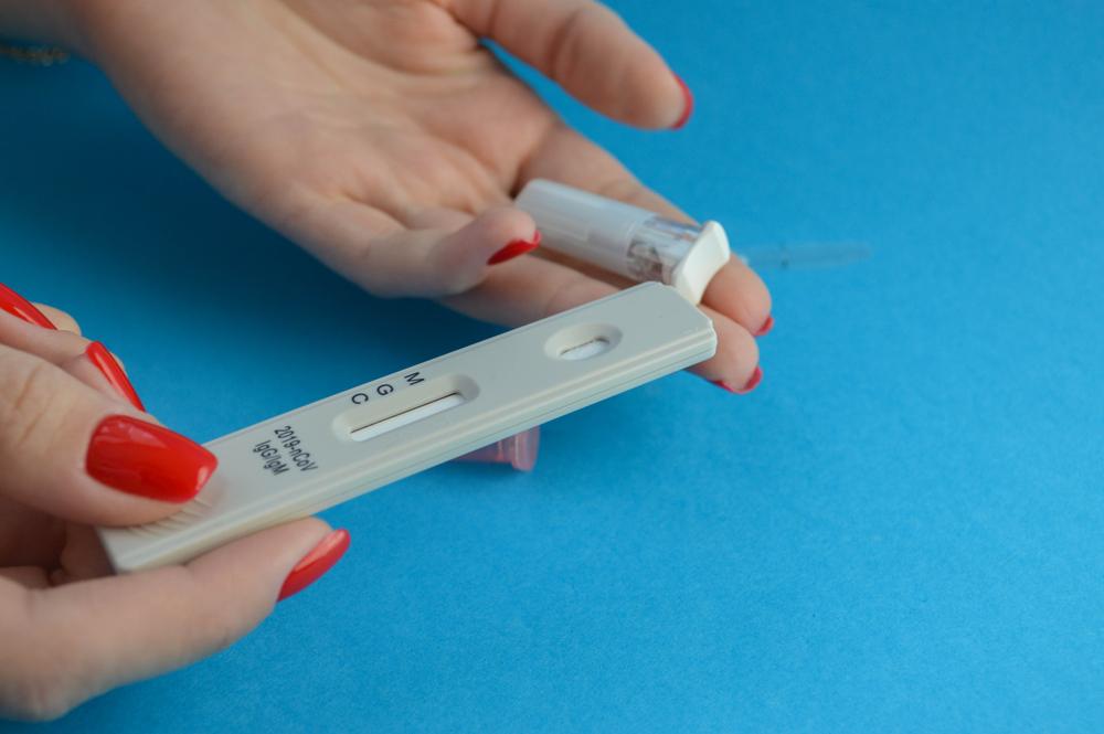 Kaufland začal prodávat antigenní testy, plánují to i další obchody 