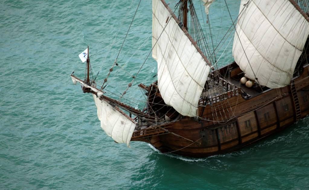 Navega en un barco del siglo XVI