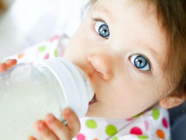 Gastroenteritis and dehydration: how to rehydrate baby?