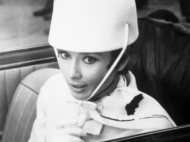 A film, a cult costume: Audrey Hepburn's sixties look in "How to steal a million dollars"